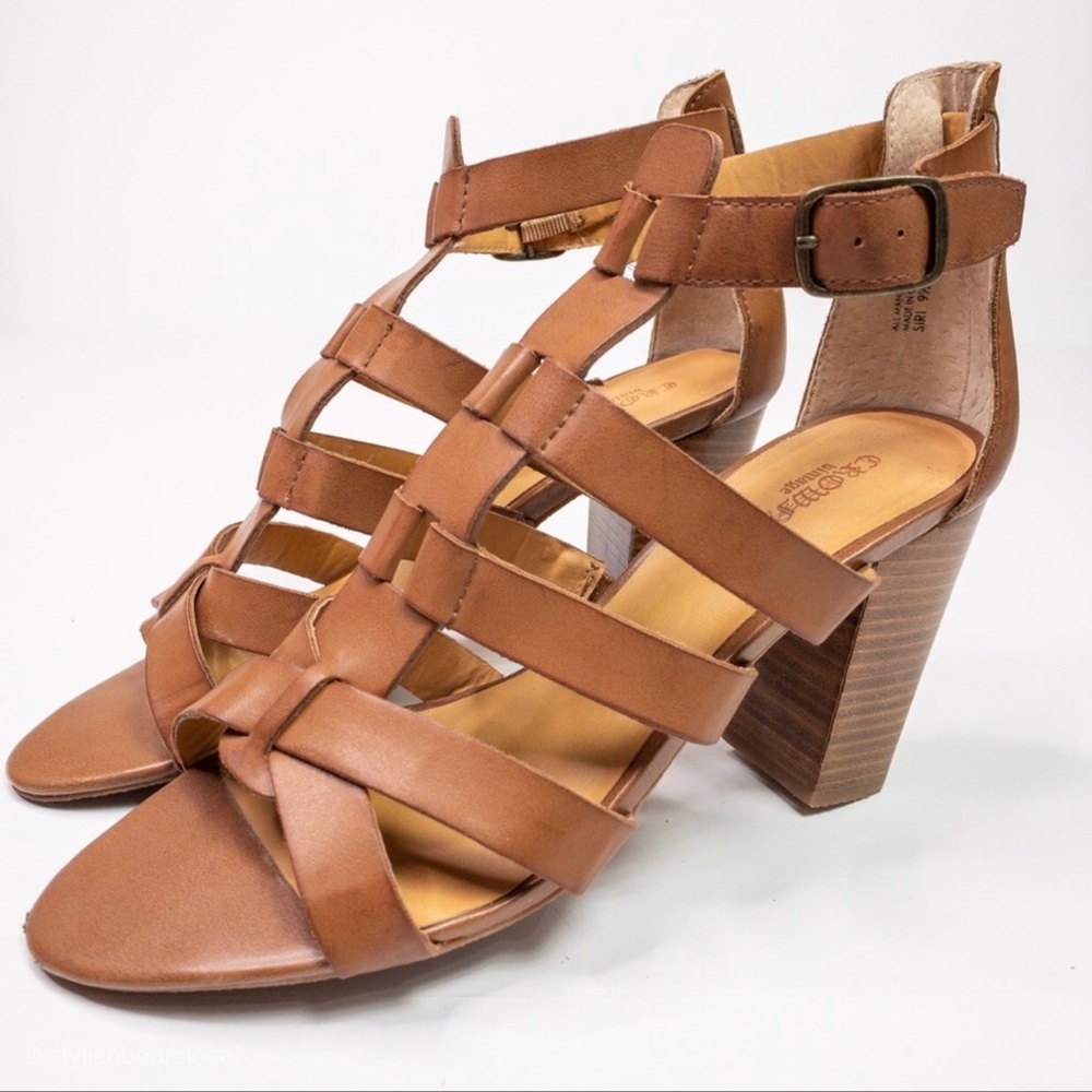 Siri Crown Vintage Brown Sandal Black Heel